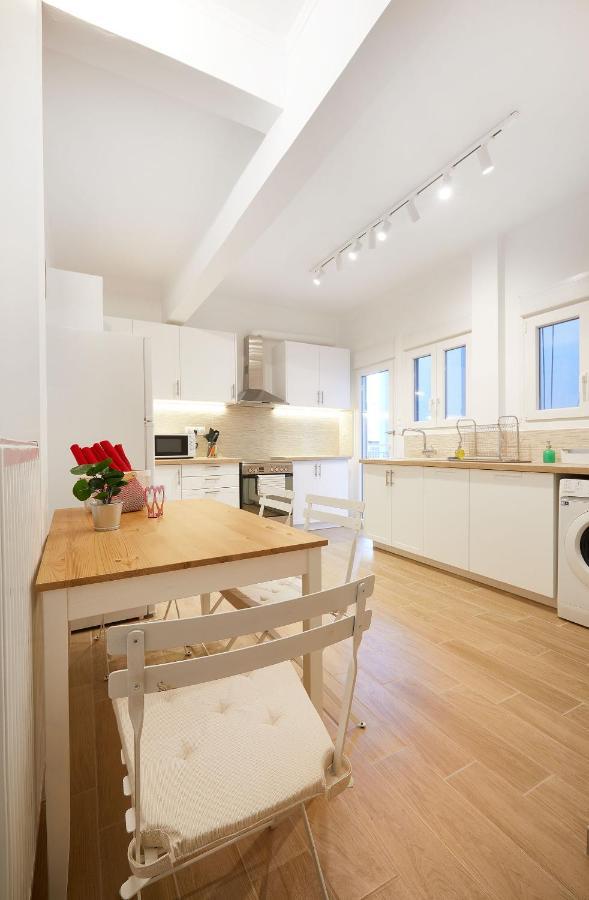 Chloe Boutique Apartments Nikis Atene Esterno foto